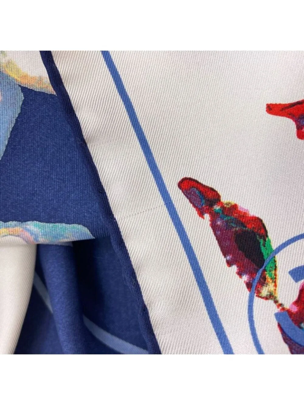 Chanel CC Logo Human Motif Scarf Silk - Picture 7 of 11